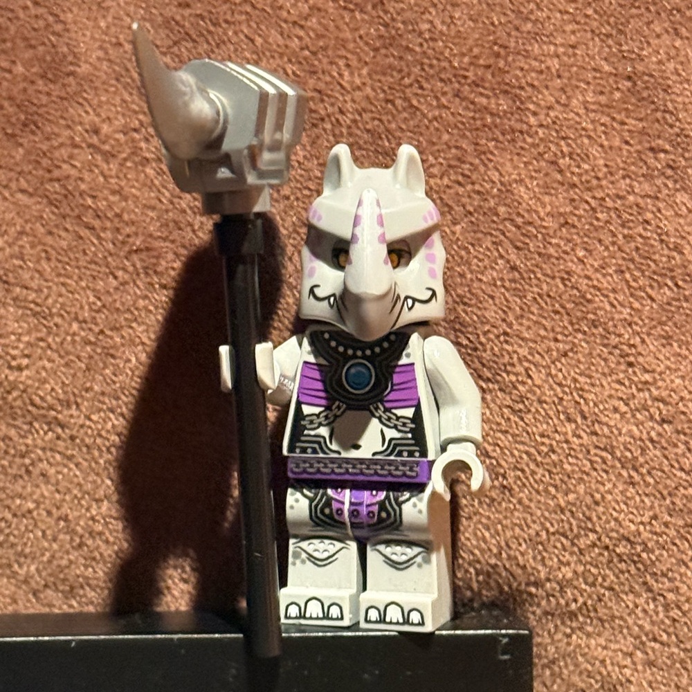 Lego Chima Rhino Rinona Minifigure